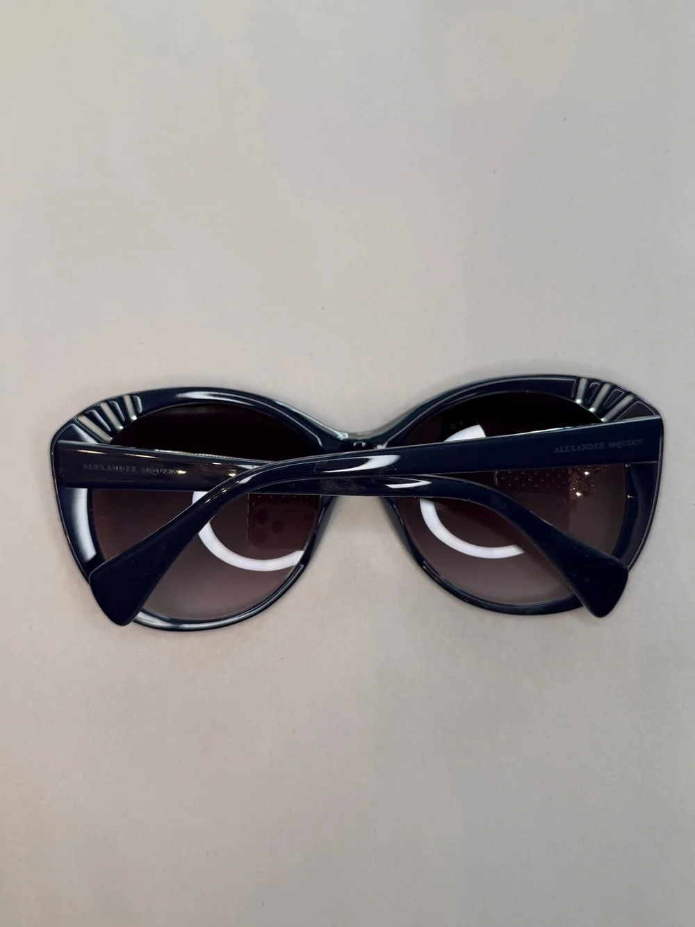 Alexander McQueen Navy Cat-Eye Sunglasses with Dark Lenses